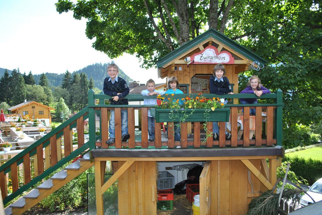Familiengaestehaus Ingrid ซังต์ มาร์ติน อัม เทนเนนเกอเบียร์เกอ ภายนอก รูปภาพ