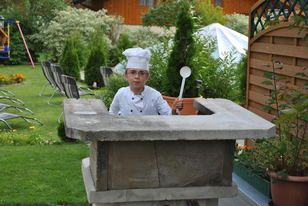 Familiengaestehaus Ingrid ซังต์ มาร์ติน อัม เทนเนนเกอเบียร์เกอ ภายนอก รูปภาพ